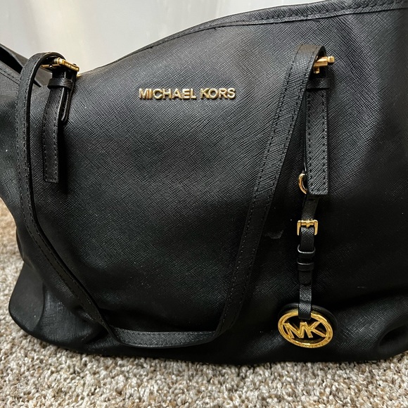 Michael Kora Jet Set Travel - Picture 8 of 8